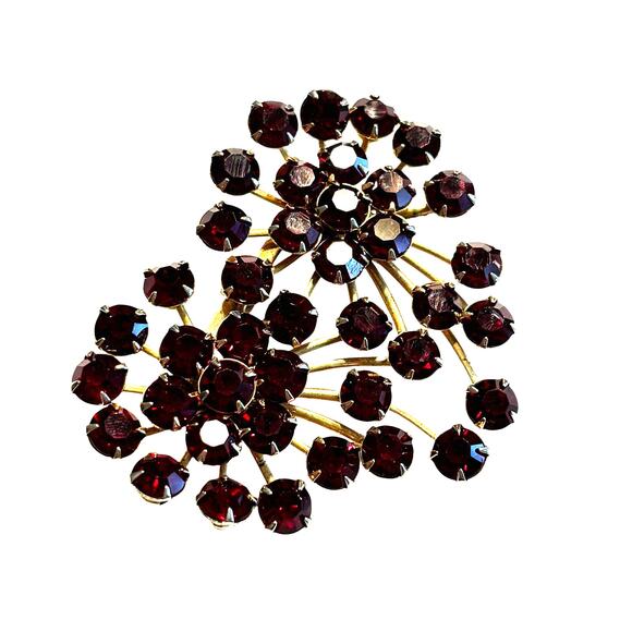 Red rhinestones brooch gold metal setting double starburst vintage mid century - Picture 2 of 8